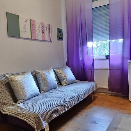 Elena Flat Lavendel Duisburg Zentrum المظهر الخارجي الصورة