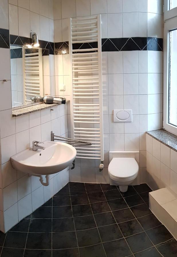 Elena Flat Lavendel Duisburg Zentrum المظهر الخارجي الصورة